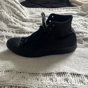 Black Men’s Converse
